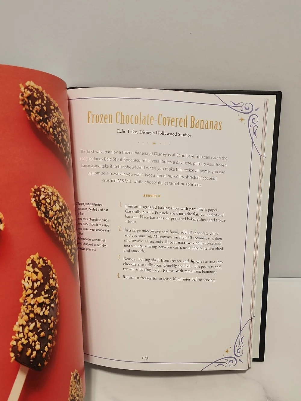 Ashley Craft The Unofficial Disney Parks Cookbook - Navy & Gold